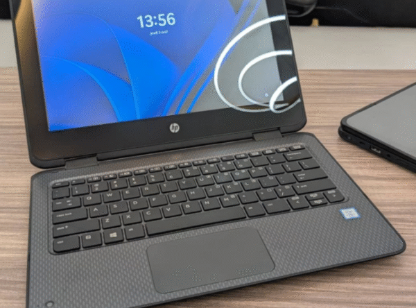 ♻HP Probook x360 11 G2 ♻ 7th generation ♻ Intel core i5 7Y54 1.6Ghz upto 3.5Ghz 💥 ♻ 8GB RAM pc4 ♻ 256GB ♻ Touchscreen(tactile) 360° rotative ♻Intel HD Graphics 620 5Go Total ♻ 12 inches screen size ♻ Double Camera ♻ Battery excellent 6hrs plus