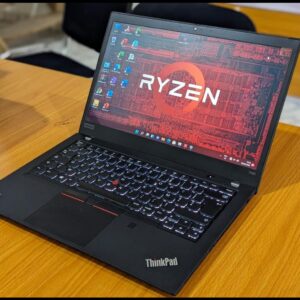 Lenovo X395 Rysen 5pro équivalent à un Core-i7 de 9ieme génération et 2G dédié